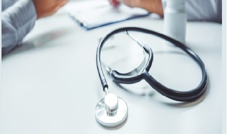 Consultaţii Medicină Internă şi Gastroenterologie
